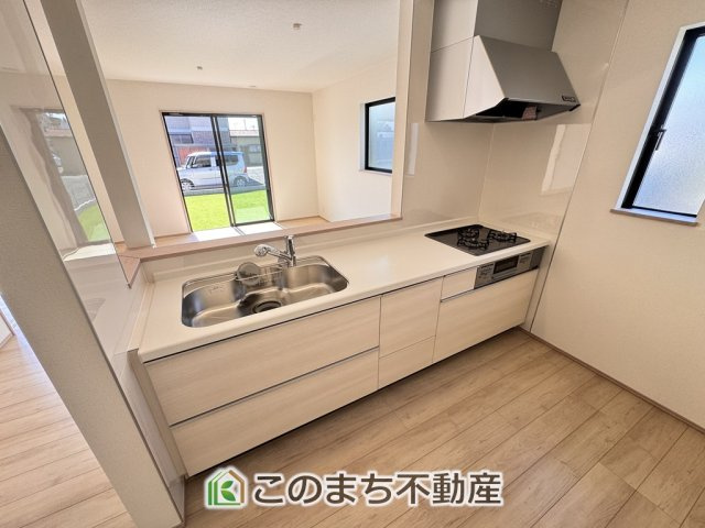 ハートフルタウン鹿沼市幸町1丁目206番のキッチン|人気の対面式キッチン☆料理をしながらご家族とコミュニケーションが取れます♪
