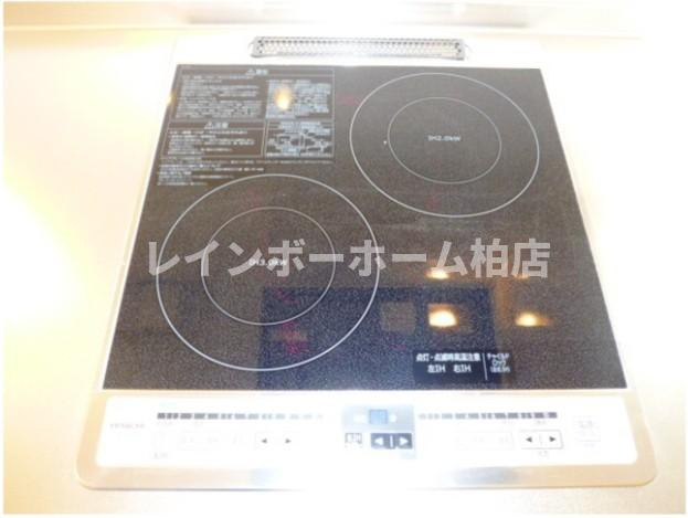 特典：仲介手数料が無料です!!のキッチン|２口IHクッキングヒーターです