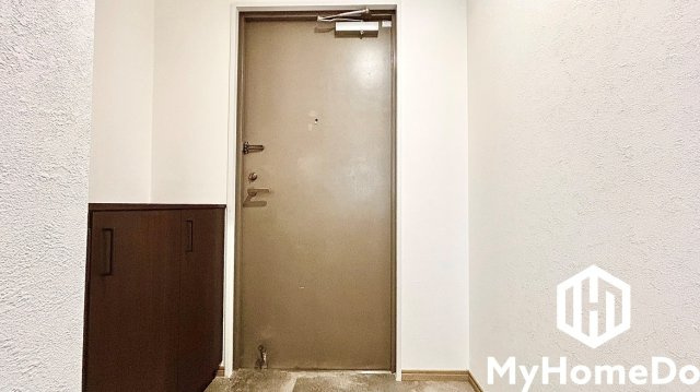 小幡パーク・ホームズの玄関|シューズボックスがありスッキリお使い頂ける玄関。
