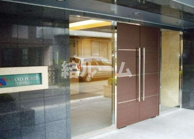 練馬区富士見台２丁目の賃貸マンションのエントランス