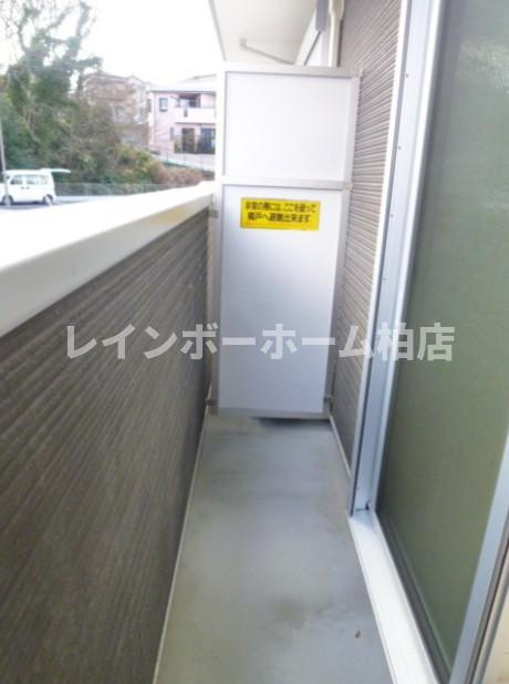 特典：仲介手数料が半額です!!のバルコニー