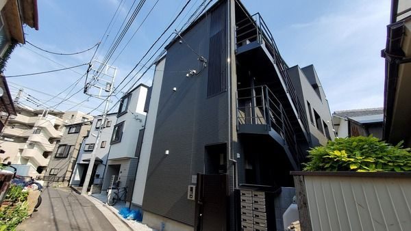 メルディアお花茶屋のエントランス