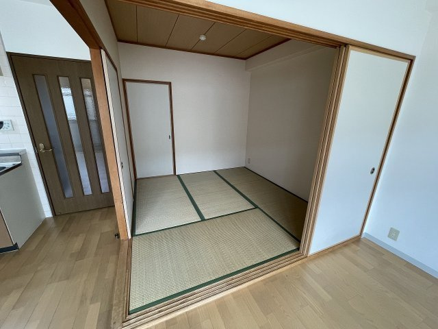 【和室】 | ヴェルデベージュ | 洋室に交換します。