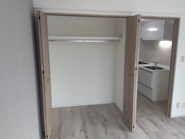コロナビルの収納