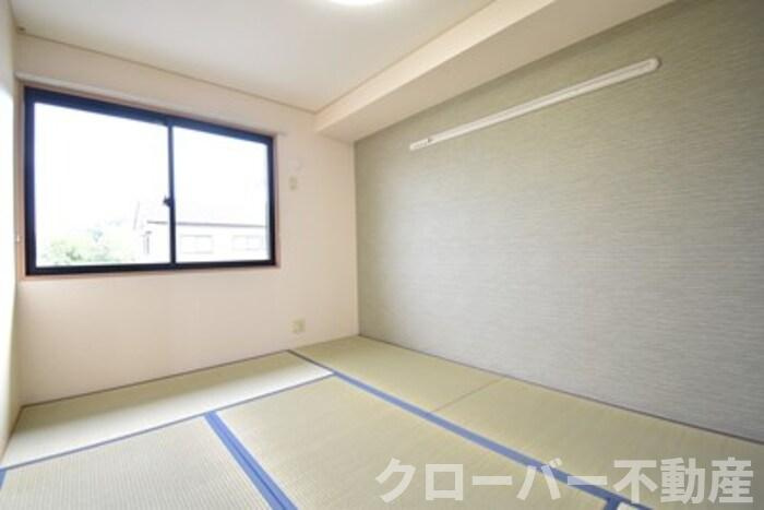 サンハイツ大麻Ａの和室|和室６帖