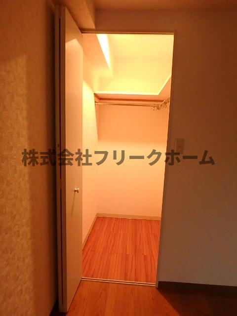 武蔵野市中町２丁目の賃貸マンションの収納