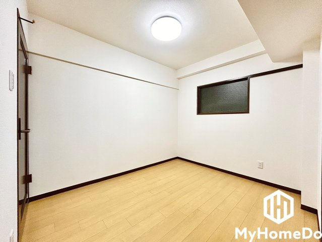コンセール町北の寝室|陽当たり、通風良好なので過ごしやすいお部屋となっております。