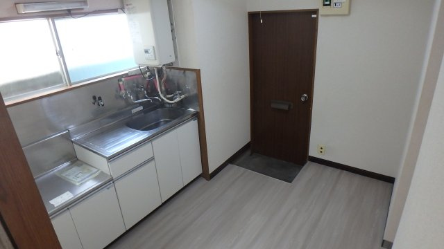 サンホワイトのキッチン