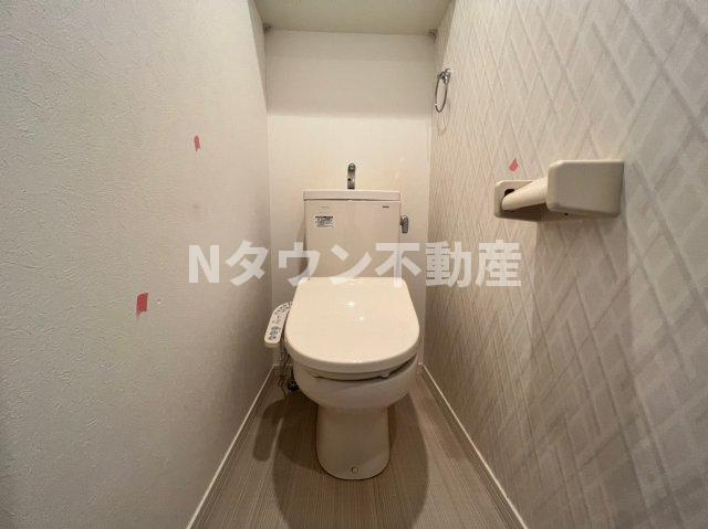 【トイレ】 | クリークコート２ | 落ち着いた色調のトイレです