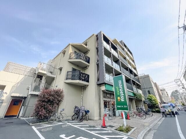 レジディア千駄木の外観