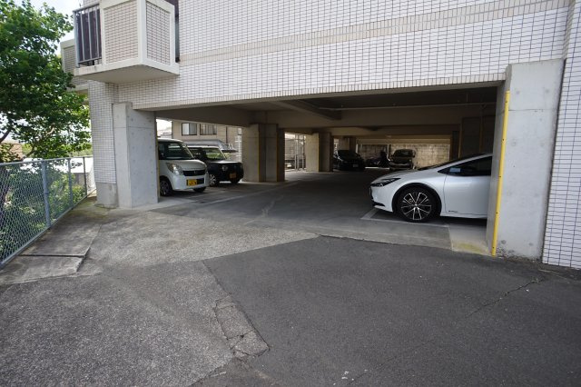 カンフォート・リブの駐車場