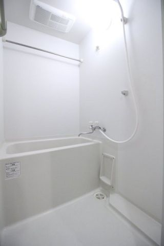 スパシエ　レジデンス　ファーストの浴室