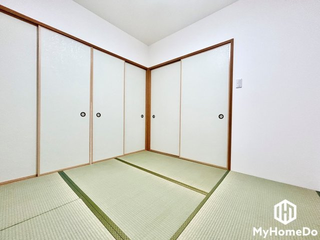 宝マンション小田井ウエストの和室|リビングの横に隣接している為、開放感がある空間です。