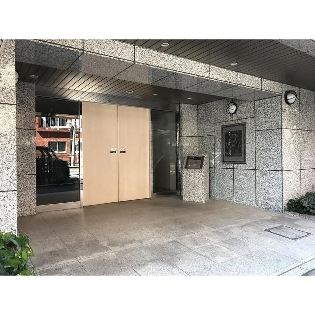 クオリア後楽園のエントランス