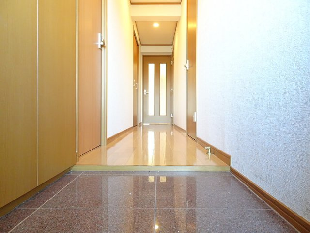 エクセルハイツの玄関