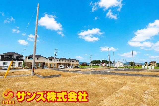 大玉村大山字行屋　　　５号棟　　　大山小学校、大玉中学区の外観|南西から見た区画全体♪