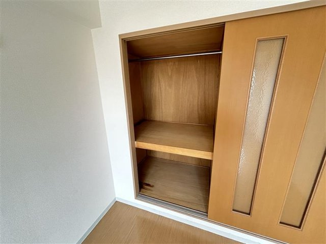 あさひハイツ108の収納|※別部屋同間取りのお写真となります。参考にご覧くださいませ。