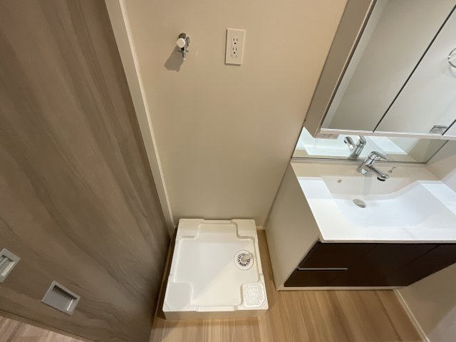 【設備】 | CASA　APRILE | 洗濯機置き場です