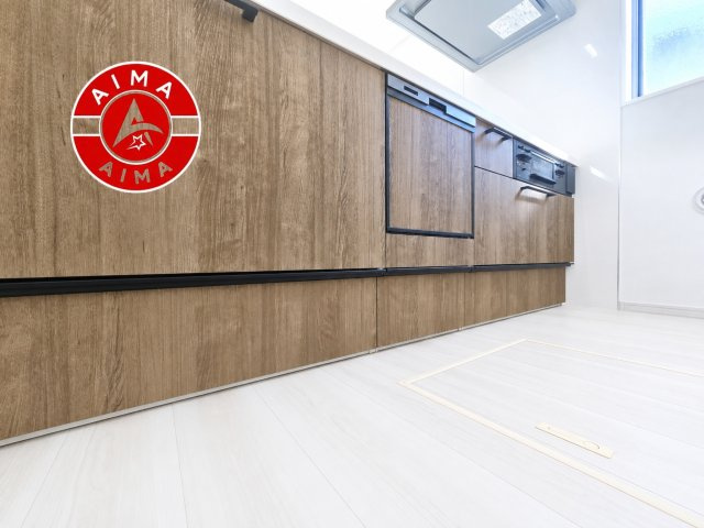 糸島市高田4丁目第3-1棟（1号棟）の内観：施工例|ご家族を近くに感じられる対面キッチンのLDK。会話もはずみそうですね。