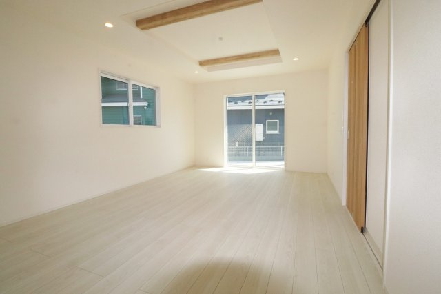 大玉村大山字行屋　　　６号棟　　　大山小学校、大玉中学区の居間・リビング|※同社施工例