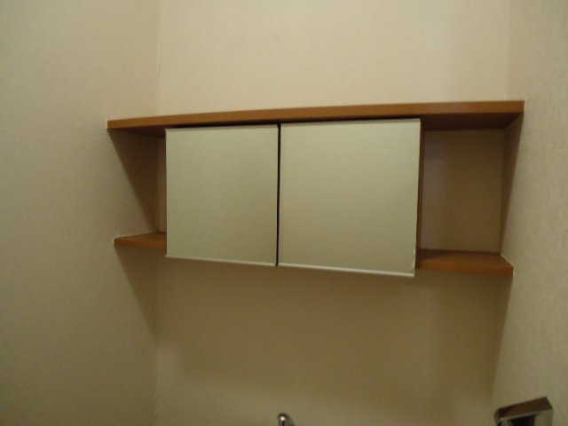 シャルトルⅠのトイレ|トイレ戸棚