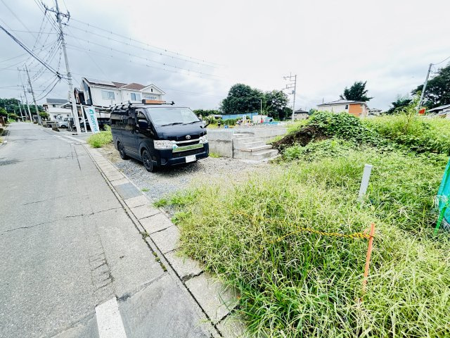 新築　前橋市富士見町時沢第11　クレイドルガーデン　2号棟の駐車場|現地写真　駐車スペースは並列2台+1台分可能です！

