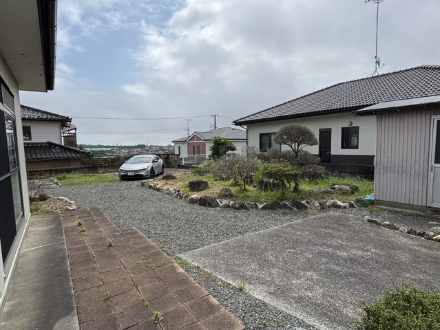 金山町朝日台 5DK 敷地面積170坪の駐車場