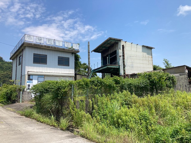 徳島市丈六町西高木　倉庫