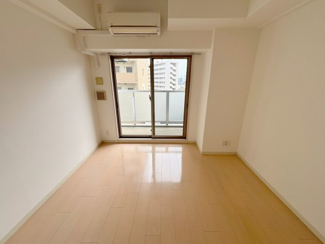 エステムコート新大阪9グランブライトの居間・リビング