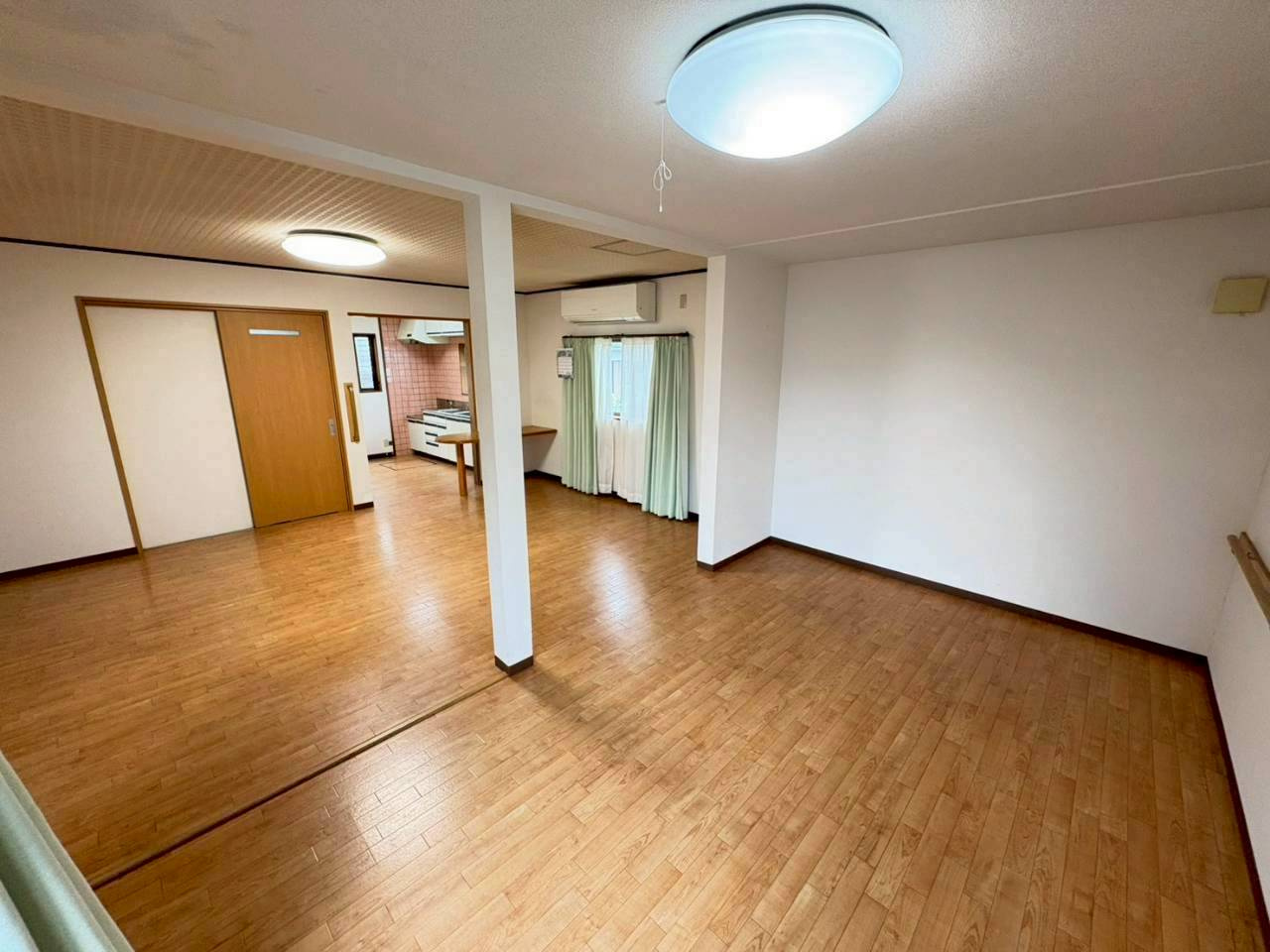 中古戸建の居間・リビング