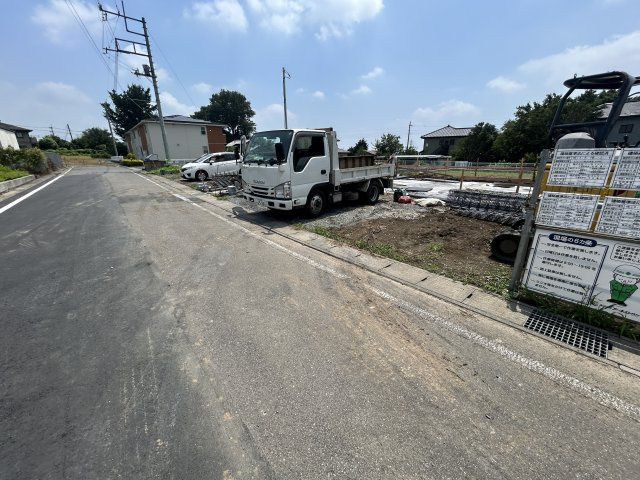 新築　前橋市富士見町時沢第11　クレイドルガーデン　3号棟の前面道路含む現地写真|現地写真　北側接道幅員約6ｍ