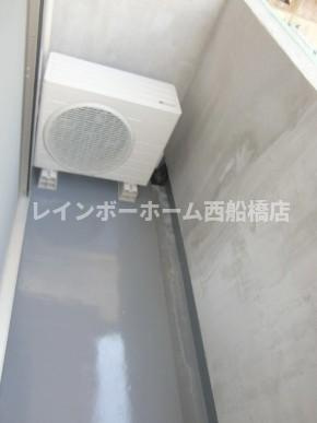 市川市南八幡５丁目のアパートのバルコニー