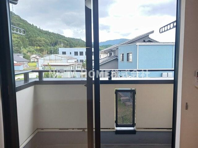 ラフレシールのバルコニー|南向きバルコニーで日当たりGOOD☆彡