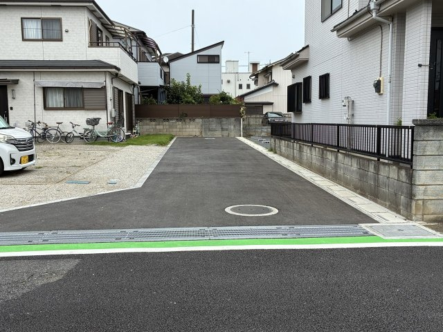 【前面道路含む現地写真】の画像