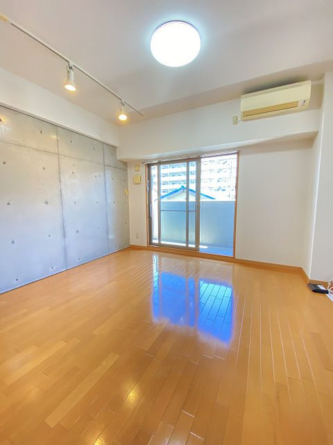 日和マンションの寝室