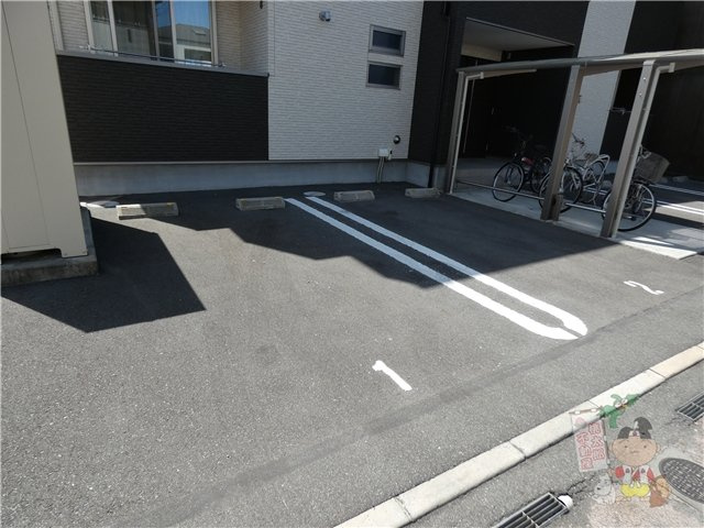 ＲＥＧＡＬＥＳＴ岡山駅西の駐車場