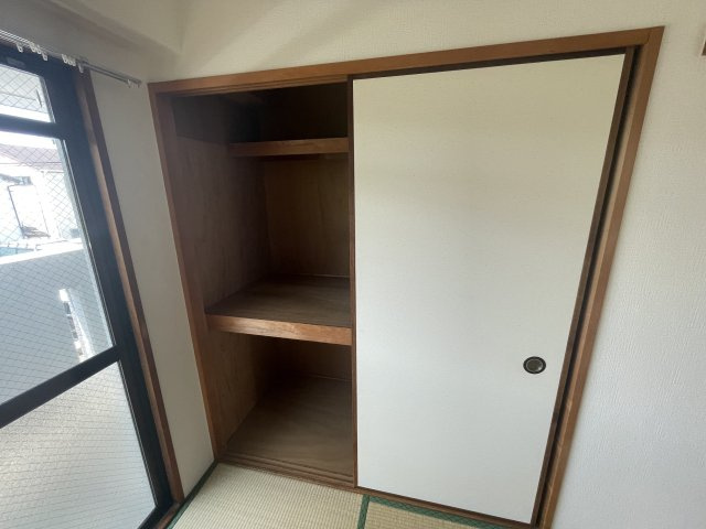 山中ハイツの収納