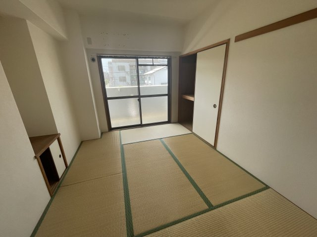 山中ハイツの和室
