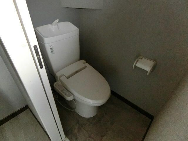 銀輪ビルのトイレ