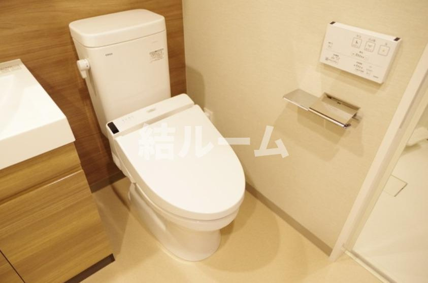 新宿区下落合１丁目の賃貸マンションのトイレ