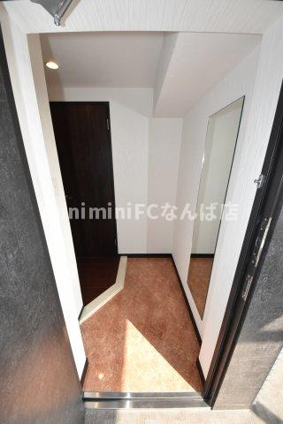 プレジオ鎗屋町の玄関