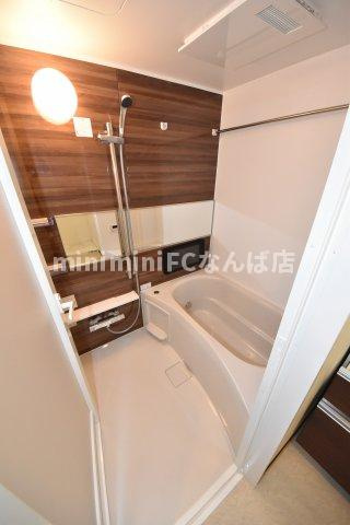 プレジオ鎗屋町の浴室