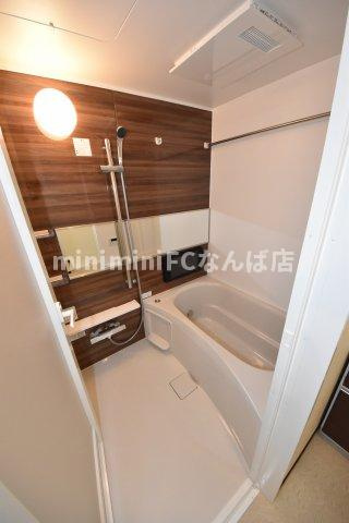プレジオ鎗屋町の浴室
