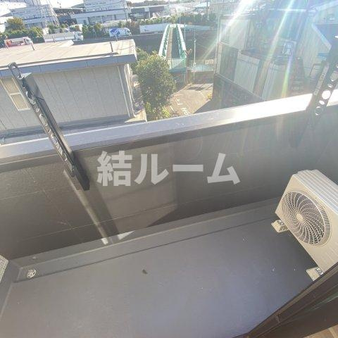 板橋区新河岸３丁目のアパートのバルコニー