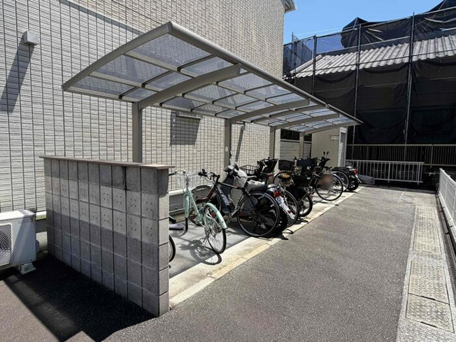 【洋室】 | セジュール・コリーヌ D棟 | 駐輪場