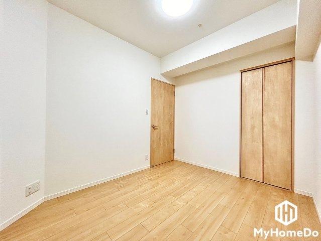 ライオンズマンション矢田川橋緑地ウエストの子供部屋|どんな家具にも馴染む広さ、落ち着いた雰囲気の洋室で快適な毎日