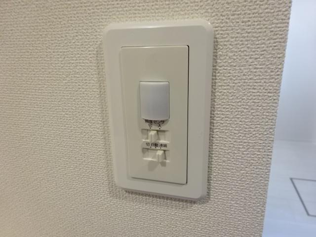 月のテラスの設備|照明人感センサー