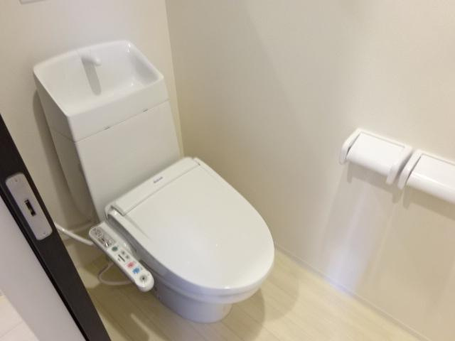 月のテラスのトイレ|シャワー付トイレ