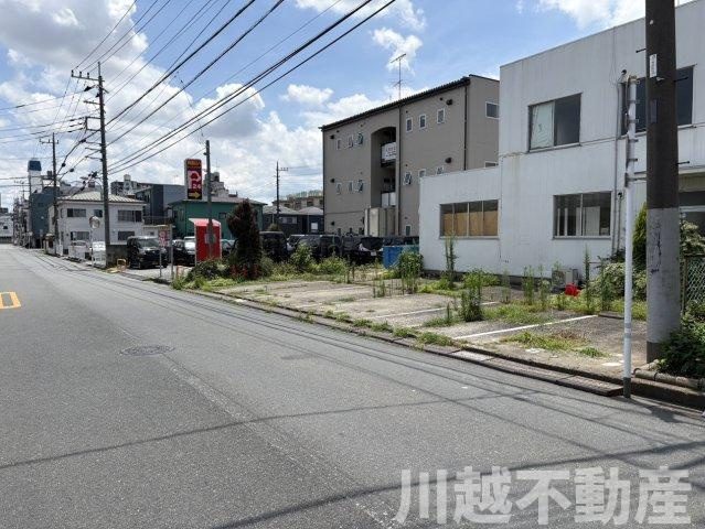 南大塚駅徒歩4分　65坪売地　の前面道路含む現地写真