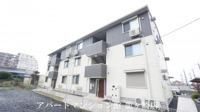 ライトパレスうずら野の外観